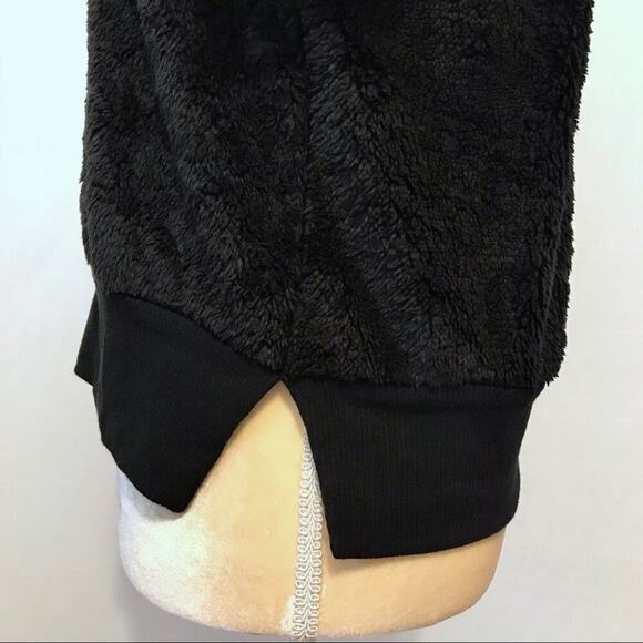 Material Girl Active NWT Faux Fur Top Women M - Picture 8 of 12
